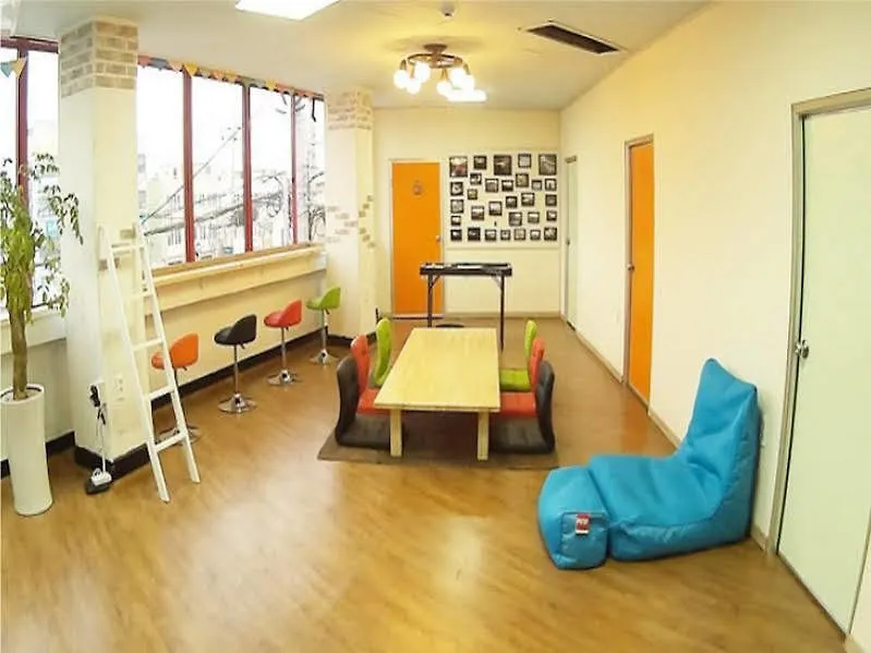 Starjjang Jeju Airport House Hotel